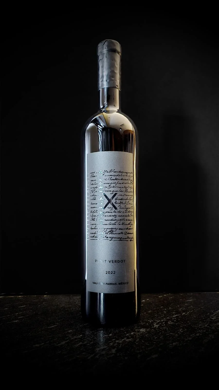 Botella de vino de aniversario en colaboración con Casa Madero